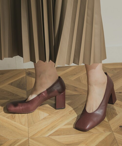 URBAN RESEARCH(アーバンリサーチ)の「MAISON EUREKA SQUARETOERETROPUMP VER2(パンプス・レディース・DARKAMBER/NATURAL・36/37/38)」の2枚目の写真