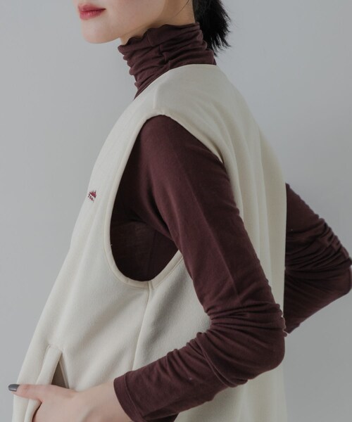 URBAN RESEARCH（アーバンリサーチ）の「『別注』THOUSAND MILE×URBAN RESEARCH　KNIT FREECE ZIP VEST（ベスト・レディース・OFF WHITE/BORDEAUX/BLACK・FREE）」の13枚目の写真