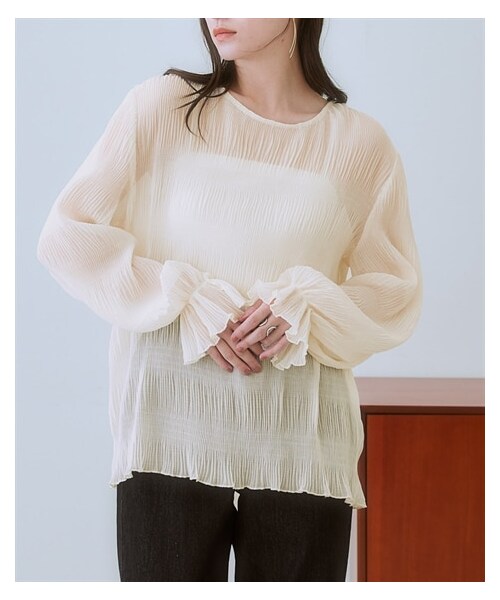 nissen（ニッセン）の「ランダムプリーツキャンディ袖ブラウス（シャツ/ブラウス・レディース・黒/オフホワイト/ダークブルー・S/M/L/LL/3L）」の7枚目の写真