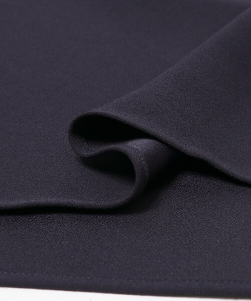 URBAN RESEARCH ROSSO（アーバンリサーチロッソ）の「トリアセテート混ドレープネックブラウス（シャツ/ブラウス・レディース・L/BEIGE/NAVY・Free）」の14枚目の写真