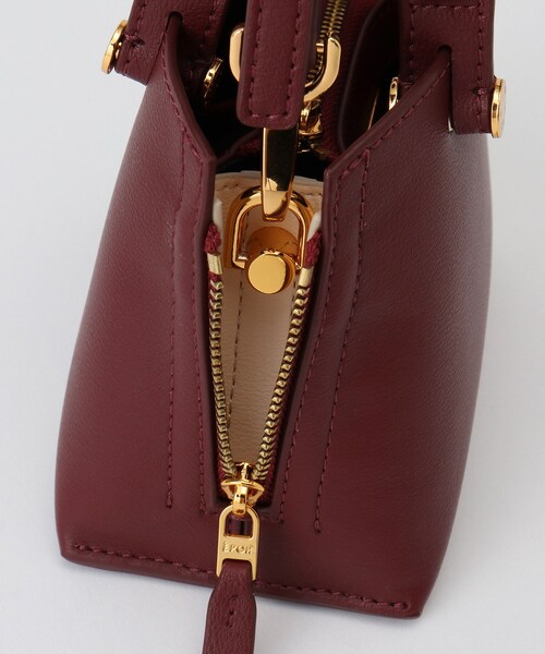 ROPE'（ロペ）の「【E'POR】Y BAG Nano【超軽量】（ショルダーバッグ・レディース・ブラック系/ベージュ系/レッド/ワイン/シルバー・F）」の17枚目の写真