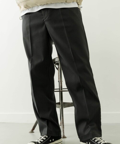 ITEMS URBANRESEARCH(アイテムズ アーバンリサーチ)の「1-tuckストレッチイージーパンツ(その他パンツ・メンズ・GRY/BEG/BRN/BLK・M/L)」の10枚目の写真