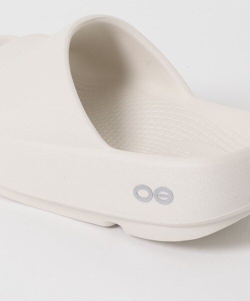 URBAN RESEARCH DOORS（アーバンリサーチドアーズ）の「OOFOS　OOAHH+（サンダル・レディース・CHALK/BLACK/MINT・5/6/7/8）」の7枚目の写真