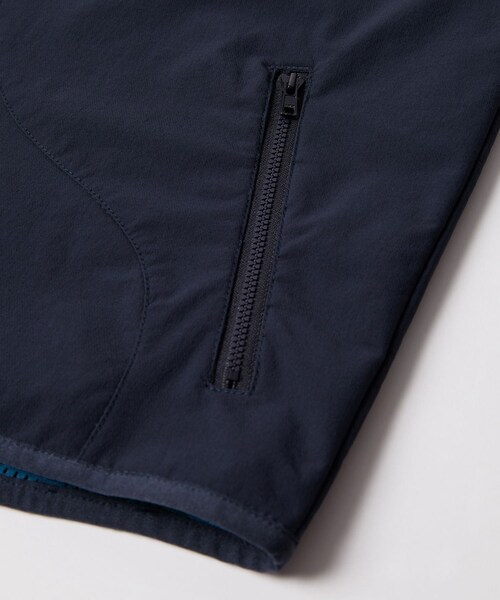 ADAM ET ROPE'（アダムエロペ）の「【by Parra/バイ・パラ】Wiggle stones vest（ベスト・メンズ・ネイビー・L/M）」の6枚目の写真