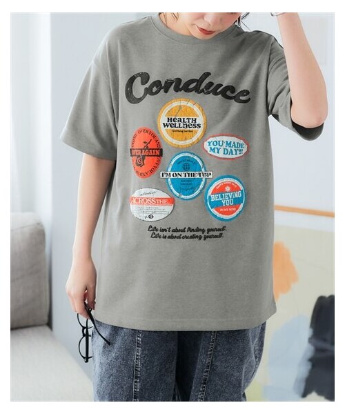 nissen（ニッセン）の「ピグメントライクビンテージ風オーバーサイズプリントTシャツ＜大きいサイズ有＞（Tシャツ/カットソー・レディース・チャコールグレ―:スクエアロゴ/ブルー:フラワーロゴ/ピンク:カレッジロゴ/グレー:ポップロゴ/グレイッシュカーキ:ワッペンロゴ・S~M/L~LL/3L~4L/5L~6L）」の2枚目の写真