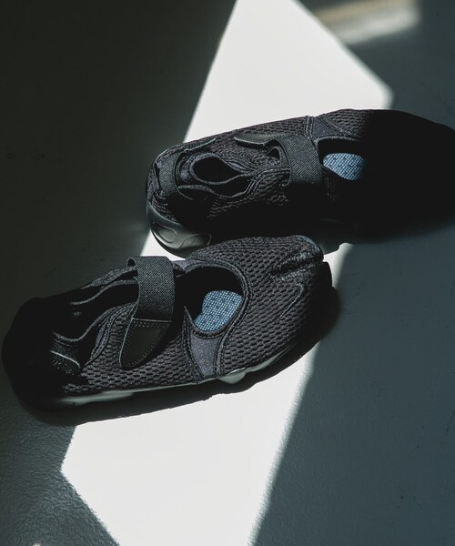 URBAN RESEARCH DOORS(アーバンリサーチドアーズ)の「NIKE エア リフト BR(スニーカー・メンズ・BLK/WHT・26/27/28/29)」の3枚目の写真