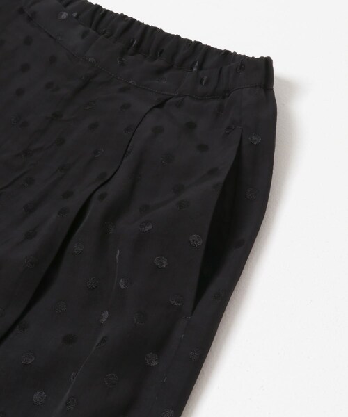 URBAN RESEARCH ROSSO（アーバンリサーチロッソ）の「サテンドットパンツ（その他パンツ・レディース・IVORY/BLACK・36/38）」の9枚目の写真