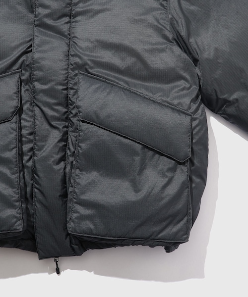 ADAM ET ROPE'(アダムエロペ)の「【URU/ウル】DOWN JACKET(ダウンジャケット/コート・メンズ・ブラック系・1/2)」の8枚目の写真