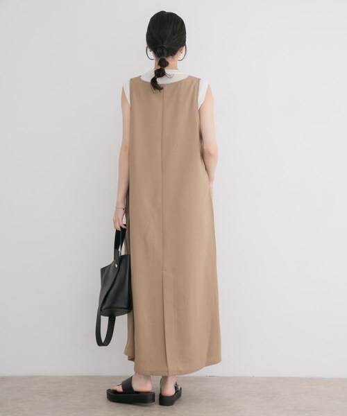 ITEMS URBANRESEARCH(アイテムズ アーバンリサーチ)の「『イージーケア/接触冷感/UVカット』SMOOTH LINEN TOUCH ジャンスカ(ジャンパースカート・レディース・CHA/CML・Free)」の17枚目の写真