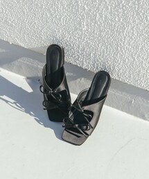 KBF（ケイビーエフ）の「サテンリボンミュール（サンダル・レディース）」