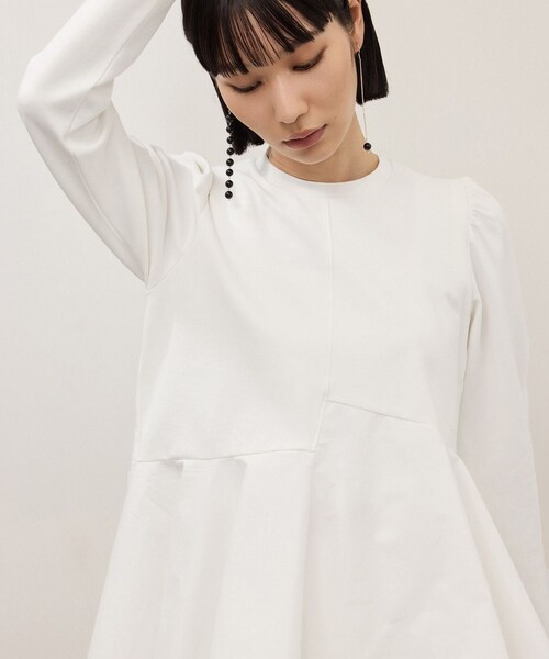 ADAM ET ROPE'(アダムエロペ)の「【WEB限定】・【定番】フリルペプラムロングスリーブカットソー(Tシャツ/カットソー・レディース・ブラック/ホワイト・F)」の13枚目の写真