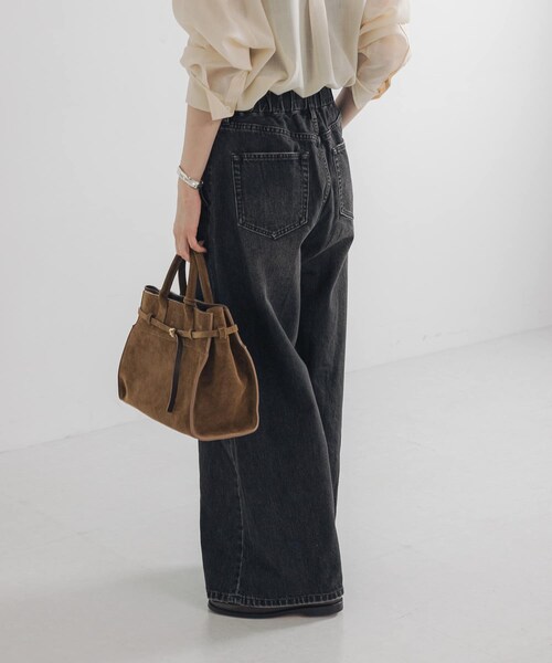 URBAN RESEARCH（アーバンリサーチ）の「デニムイージーワイドパンツ（デニムパンツ・レディース・BLUE/BLACK・36/38/40）」の6枚目の写真