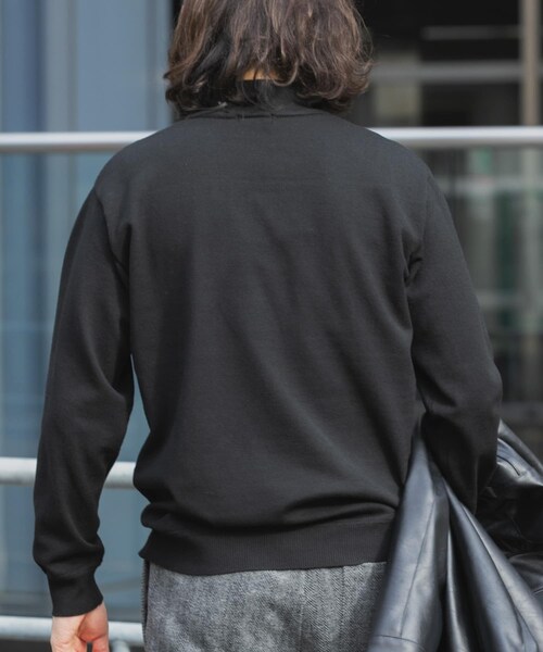 ITEMS URBANRESEARCH(アイテムズ アーバンリサーチ)の「SILK×WOOL MIX ハイネックセーター(ニット/セーター・メンズ・BGD/NVY/BLK・M/L)」の7枚目の写真