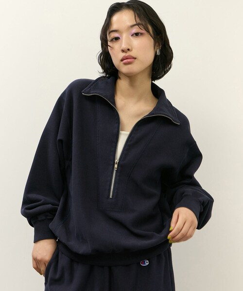 ADAM ET ROPE'(アダムエロペ)の「【Champion for ADAM ET ROPE'】別注 SWEAT HALF ZIP(スウェット・レディース・オフホワイト/ブラウン系/ネイビー・F)」の11枚目の写真