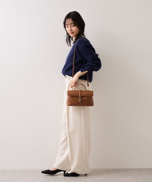 VIS(ビス)の「ひねり金具ワンハンドルミニショルダーバッグ/2WAY,WEB限定カラーあり(ショルダーバッグ・レディース・ブラック/ブラック系/グレー系/キャメル/ベージュ/ダークブラウン/ブルー系・F)」の16枚目の写真