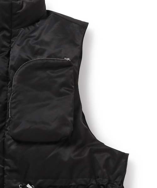 ADAM ET ROPE'（アダムエロペ）の「［OUTER］WSIZE PADDED VEST UNISEX（ダウンベスト・レディース・ブラック/シルバー・38/40）」の22枚目の写真