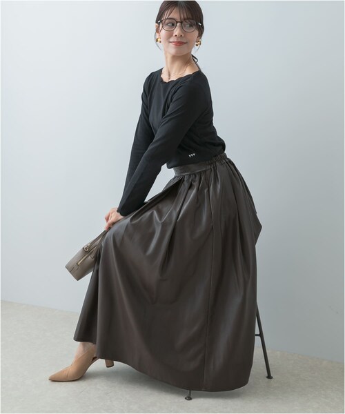 URBAN RESEARCH ROSSO（アーバンリサーチロッソ）の「F by ROSSO　タックボリュームスカート（スカート・レディース・BROWN/BLACK・36/38）」の3枚目の写真