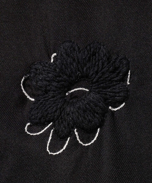 ADAM ET ROPE'(アダムエロペ)の「【NOMARHYTHM TEXTILE for ADAM ET ROPE'】EX Flower Embroidery SS Shirt(シャツ/ブラウス・レディース・ブラック/ホワイト・S)」の18枚目の写真