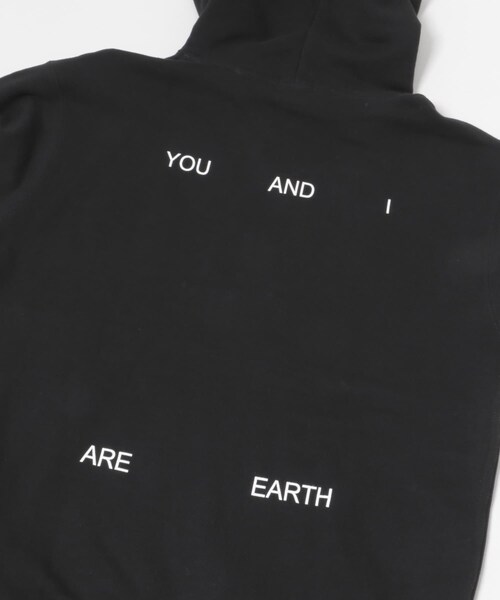 URBAN RESEARCH(アーバンリサーチ)の「BLANKMAG B/W photo Hoodie(パーカー・メンズ・Ash/Black・M/L/XL)」の6枚目の写真