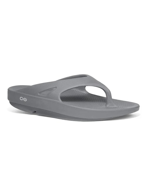 ADAM ET ROPE'（アダムエロペ）の「【OOFOS/ウーフォス】OORIGINAL（サンダル・メンズ・ブラック/チャコール/グレー系・25.0/26.0/27.0/28.0/29.0）」の11枚目の写真