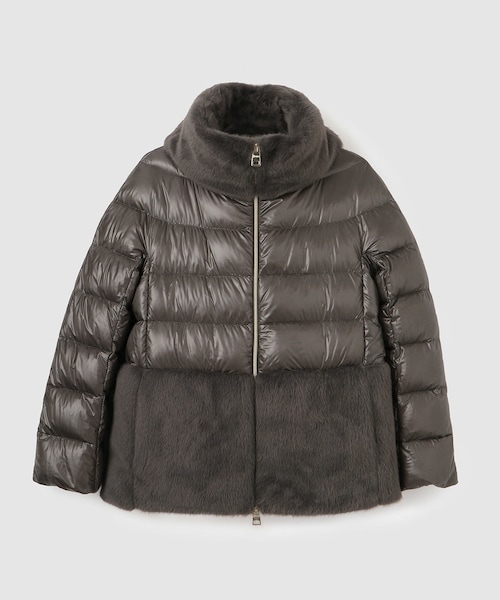 ROPE'(ロペ)の「【WEB限定/一部店舗限定】【HERNO(ヘルノ)】ライトショート丈ダウンコート(ダウンジャケット/コート・レディース・チャコール/キナリ・M/S)」の9枚目の写真