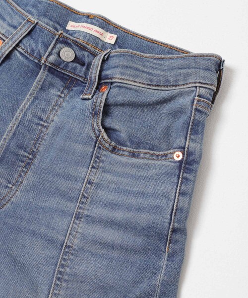URBAN RESEARCH DOORS(アーバンリサーチドアーズ)の「LEVI’S Exclusive ANKLESEAMEDEAGE(デニムパンツ・レディース・ブルー・26/27/28)」の12枚目の写真