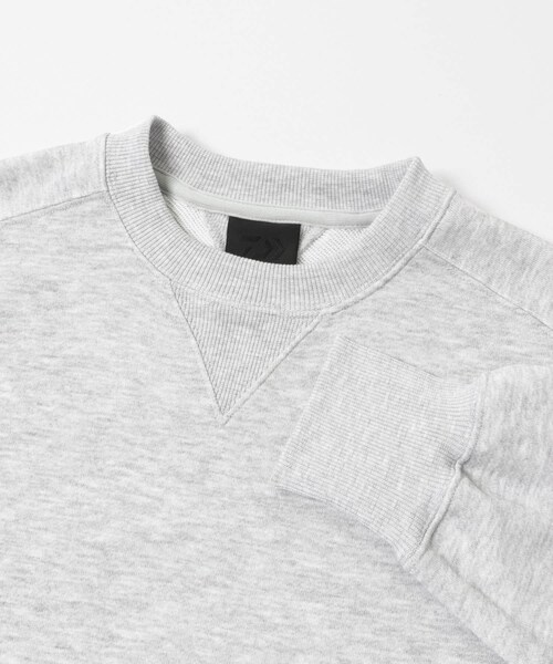 URBAN RESEARCH（アーバンリサーチ）の「DAIWA PIER39　TECH SWEAT CREW FREEDOM SLEEVE（スウェット・メンズ・INK BLACK/H/GRAY・S/M/L/XL）」の17枚目の写真