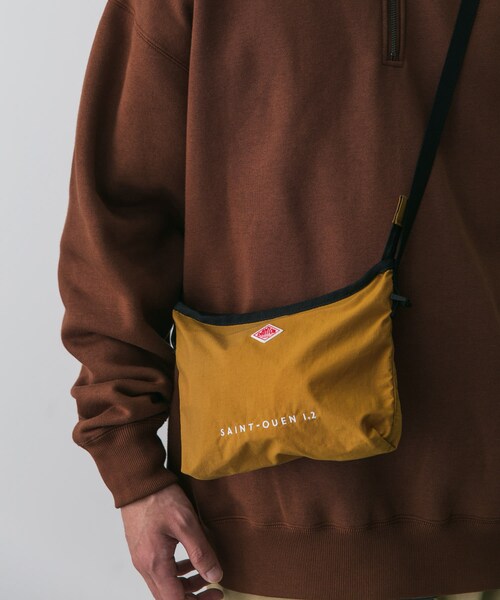 URBAN RESEARCH DOORS(アーバンリサーチドアーズ)の「DANTON SAINT-OUEN 1.2(ショルダーバッグ・メンズ・MUSTARD/RED/CHARCOAL/BLACK/GREIGE/PURPLE・one)」の22枚目の写真