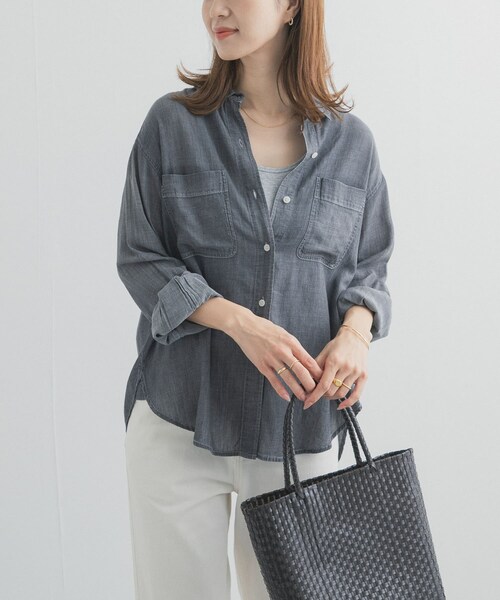 URBAN RESEARCH DOORS(アーバンリサーチドアーズ)の「シアーデニムシャツ(シャツ/ブラウス・レディース・INDIGO/BLACK・Free)」の7枚目の写真