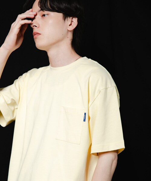 SENSE OF PLACE by URBAN RESEARCH(センスオブプレイスバイアーバンリサーチ)の「『UR TECH ひやサラクール』リラックスポケットTシャツ(Tシャツ/カットソー・メンズ・WHITE/BLACK/BROWN/L.YELLOW・M/L)」の4枚目の写真
