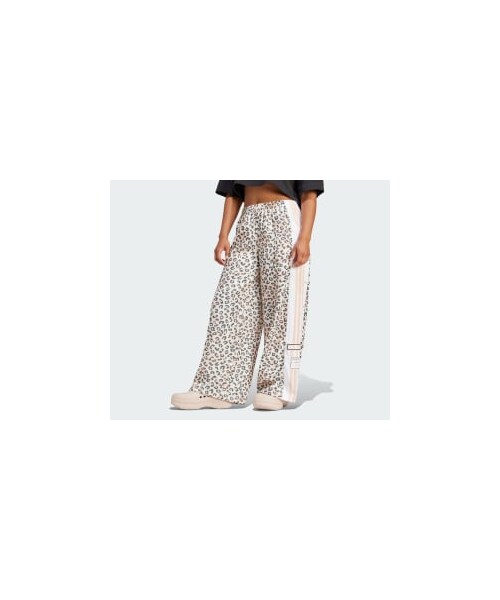 adidas（アディダス）の「アディダス オリジナルス レオパード