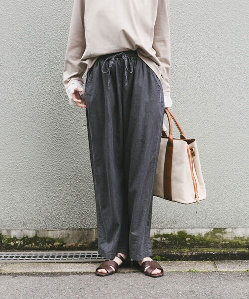 ITEMS URBANRESEARCH(アイテムズ アーバンリサーチ)の「『洗濯可』レーヨンデニムワイドパンツ(デニムパンツ・レディース・BLU/ONE WASH/BLK・Free)」の6枚目の写真