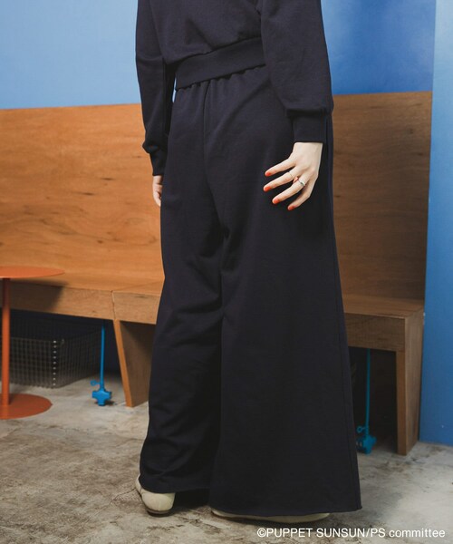 SENSE OF PLACE by URBAN RESEARCH（センスオブプレイスバイアーバンリサーチ）の「『ユニセックス』『別注』SUNSUN×SENSE OF PLACE　スウェットパンツ（スウェットパンツ・レディース・L.GRAY/NAVY・M/L）」の14枚目の写真