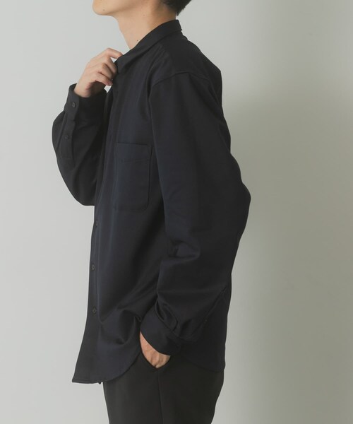 ITEMS URBANRESEARCH(アイテムズ アーバンリサーチ)の「360°stretchカットソーシャツ(シャツ/ブラウス・メンズ・OFF/DARK NAVY・M/L)」の15枚目の写真
