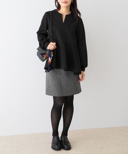 URBAN RESEARCH ROSSO（アーバンリサーチロッソ）の「F by ROSSO　ペプラムカットプルオーバー（Tシャツ/カットソー・レディース・ECRU/BLACK・FREE）」の21枚目の写真