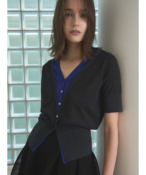 ELENDEEK(エレンディーク)の「COLOR LAYERED HALF SLEEVES KT(ニット/セーター・レディース・チャコールグレー/ピンク/ベージュ・F)」の5枚目の写真