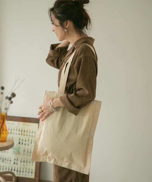 ITEMS URBANRESEARCH（アイテムズ アーバンリサーチ）の「F&M スクエアトート（トートバッグ・レディース・RED/BLK/OFF/PPL・-）」の3枚目の写真