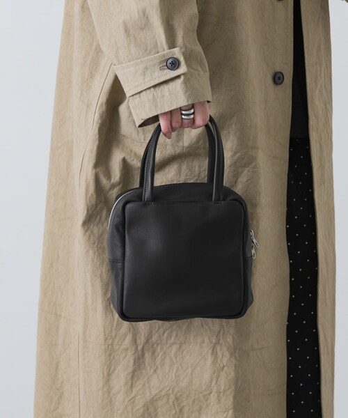 かぐれ（カグレ）の「MORMYRUS　CUBE TOTE（ハンドバッグ・レディース・BLACK・Free）」の4枚目の写真