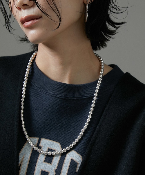 ADAM ET ROPE'（アダムエロペ）の「【ERICKA NICOLAS BEGAY】ナバホパールネックレス7mm/60cm（ネックレス・レディース・シルバー・F）」の8枚目の写真