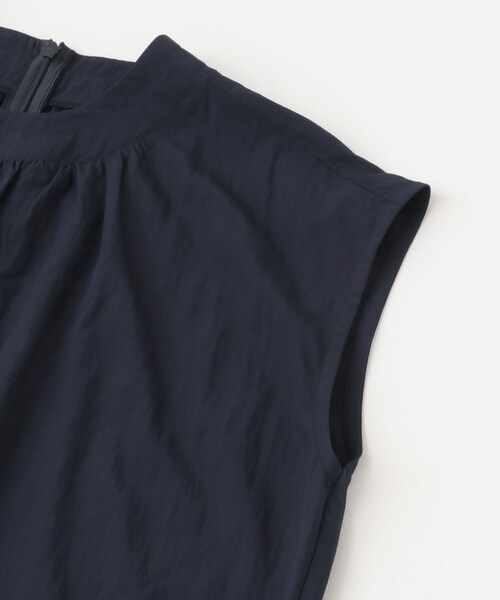 ITEMS URBANRESEARCH（アイテムズ アーバンリサーチ）の「サイドスリットフレンチブラウス（シャツ/ブラウス・レディース・RENGA/OFF/NVY・FREE）」の22枚目の写真