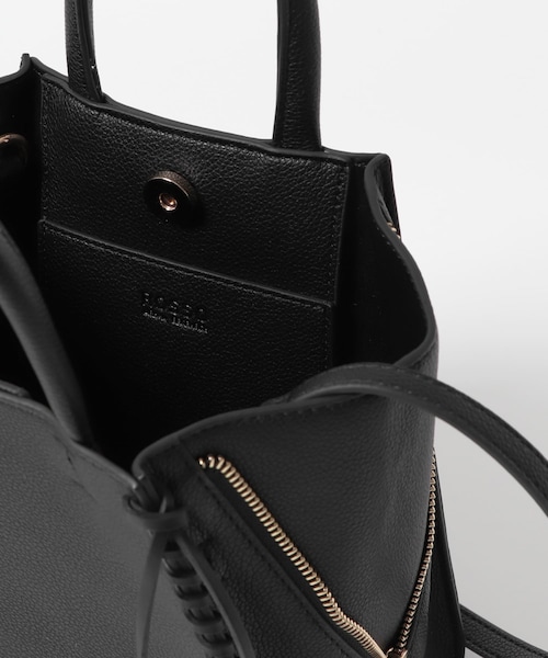 URBAN RESEARCH ROSSO（アーバンリサーチロッソ）の「サイドジップミニトート（ショルダーバッグ・レディース・BLACK/GREIGE/WHITE・-）」の10枚目の写真