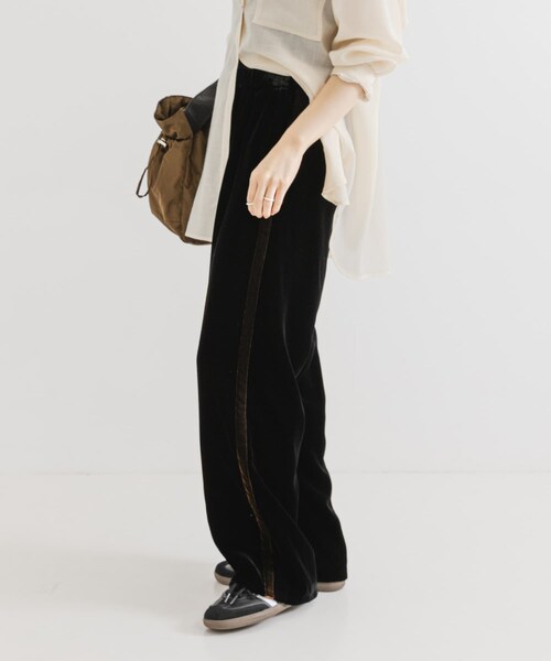 URBAN RESEARCH(アーバンリサーチ)の「サイドラインベロアイージーパンツ(その他パンツ・レディース・BROWN/BLACK・36/38)」の9枚目の写真