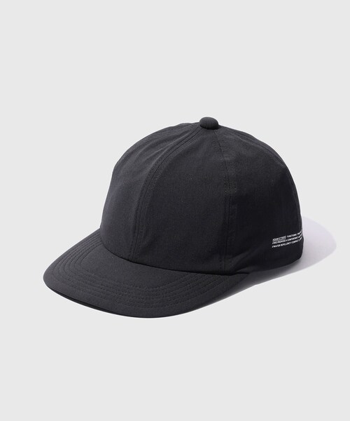 ADAM ET ROPE'(アダムエロペ)の「UVカット ストレッチナイロンキャップ(キャップ・メンズ・ブラック/チャコール・F)」の1枚目の写真
