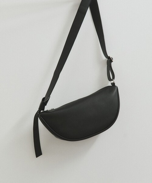 ADAM ET ROPE'(アダムエロペ)の「【WEB限定】・【サステナブル】ムスビショルダーバッグ(ショルダーバッグ・レディース・ブラック/オフホワイト/カーキ・F)」の12枚目の写真