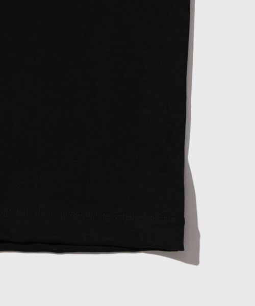 ADAM ET ROPE'(アダムエロペ)の「【ATON/エイトン】DRY COTTN JERSEY T-SHIRT(Tシャツ/カットソー・メンズ・ブラック/ホワイト・4/6)」の8枚目の写真