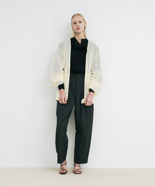 LAATO（ラート）の「organdy blouson（ブルゾン・レディース・インク/クリーム・FREE）」の10枚目の写真