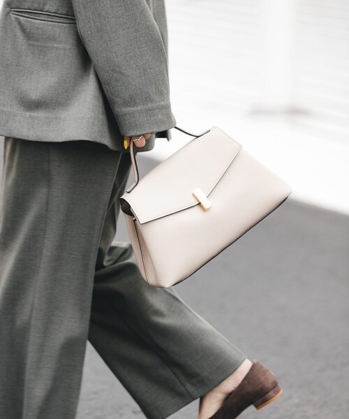RODE SKO（ロデスコ）の「フラップワンハンドルバッグ（ハンドバッグ・レディース・BLACK/MOCHA/IVORY・One）」の8枚目の写真