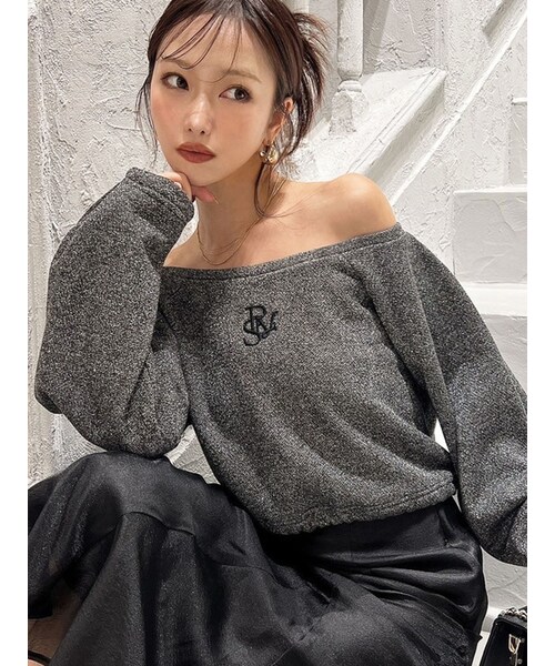 RESEXXY（リゼクシー）の「ルーズオフショルスウェット（スウェット・レディース・ホワイト/ブラック/ピンク・F）」の4枚目の写真