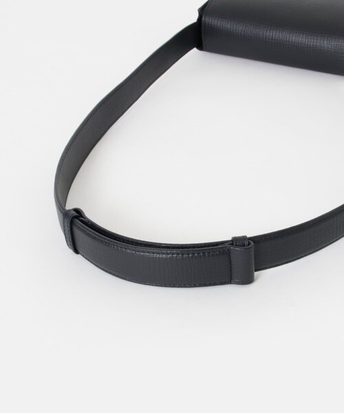 URBAN RESEARCH（アーバンリサーチ）の「STUDIO NICHOLSON　MINI CASE（ハンドバッグ・レディース・PARCHMENT/CONKER/D NAVY/ELEPHANT・FREE）」の17枚目の写真