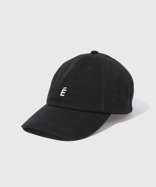 ADAM ET ROPE'(アダムエロペ)の「【Etudes Studio/エチュードストゥディオ】CAP SMALL E(キャップ・メンズ・ブラック・F)」の2枚目の写真